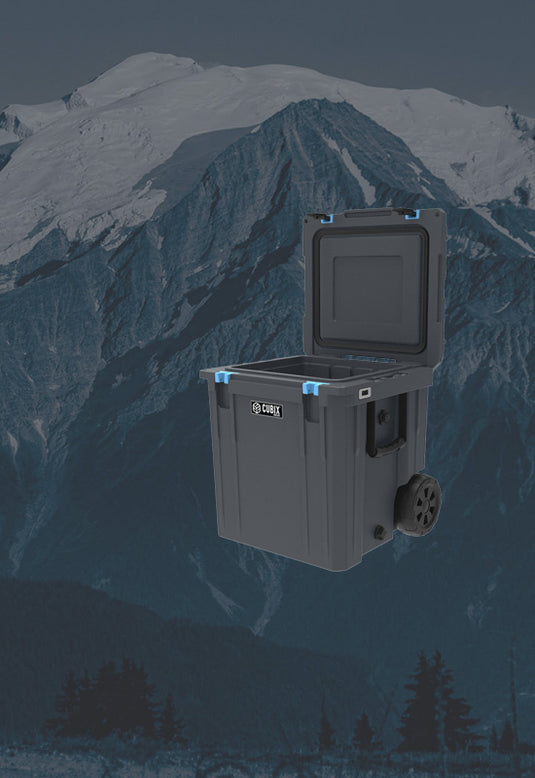 46 Quart Wheeled Cooler!
